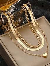 economico Collana da donna-Set di collana da donna con ciondolo a cuore a strati in lega, collana girocollo a catena multipla oro e argento per vacanze al mare, abbigliamento casual quotidiano, viaggi e stile minimalista.