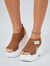 voordelige Sport Sandalen-Damessandalen met sleehak in bruin gebreid materiaal, ademende gebreide sportsandalen, veelzijdige casual schoenen voor vakantie en wandelen. &amp;zomerse dag