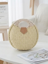 economico Borsette e borse tote-Borsa tote rotonda da donna in paglia, disponibile in diversi colori, ideale per vacanze al mare, viaggi in resort, outfit estivi casual e per un look boho di tutti i giorni.