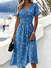 abordables Vestidos florales elegantes-Mujer Vestido Midi Vestido de una línea Vacaciones Casual Boho Ajuste regular Floral Graphic Manga Corta Escote en Pico Azul Piscina Rojo Verde Trébol Verano Primavera