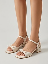 Χαμηλού Κόστους Γάμος στον Κήπο-Γυναικεία νυφικά σανδάλια με ιβουάρ τακούνι – κομψά νυφικά παπούτσια με ανοιχτή μύτη και λουράκι στον αστράγαλο για νύφες που γιορτάζουν τον γάμο τους στον κήπο