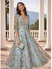 זול שמלות קוקטייל-גזרת A עד הריצפה באורך הקרסול שמלות קוקטייל אלגנטית וינטאג' פרחוני חצי שרוול צווארון V מסיבת חצר חתונה סאטן תחרה גב בדוגמת דרפה עם פרח רקום ריקמה אפליקציות