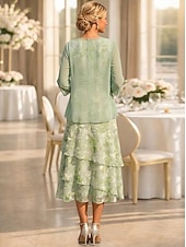 baratos Conjuntos de vestidos para mamãe-Duas Peças Linha A Longuette Vestido de convidada de casamento Vestido Para Mãe dos Noivos Sem Manga Manga 3/4 Gola Redonda Elegante Simples Minimalista Formal Semi formal Chiffon Jacquard com