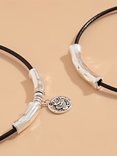 baratos Colar Feminino-Colar feminino boho com pingente duplo em liga metálica, estilo gargantilha com diversos charmes, perfeito para férias na praia, resorts de verão e uso casual no dia a dia.