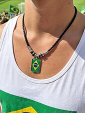 preiswerte Zubehör-Herren-Legierung &amp;Acryl-Halskette mit Anhängern in Nationalflaggen-Optik, verschiedene Ländermotive, lässiger Boho-Stil, perfekt für Fußballfans, Spieltage und Outdoor-Aktivitäten. &amp;Alltagskleidung