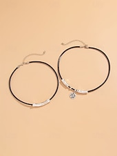 baratos Colar Feminino-Colar feminino boho com pingente duplo em liga metálica, estilo gargantilha com diversos charmes, perfeito para férias na praia, resorts de verão e uso casual no dia a dia.