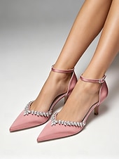abordables Zapatos de salón de tacón bajo-Zapatos de tacón bajo de satén rosa para mujer, zapatos de salón con tira en el tobillo y punta afilada con pedrería para cócteles y bodas. &amp;eventos nocturnos