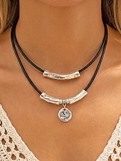 baratos Colar Feminino-Colar feminino boho com pingente duplo em liga metálica, estilo gargantilha com diversos charmes, perfeito para férias na praia, resorts de verão e uso casual no dia a dia.