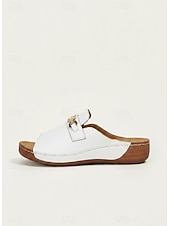 abordables Sandalias deslizantes-Sandalias metalizadas doradas para mujer: sandalias cómodas de punta abierta con detalle de cadena para uso casual y de verano.