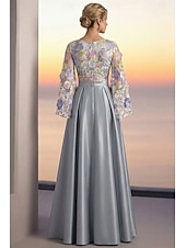 preiswerte A-Linie Abendkleider-A-Linie Bodenlang Perlenbestickt Abendkleid Kleid der Brautmutter Abendkleid Ballkleid Festliche Kleidung Elegant Farbblock Langarm Rundhalsausschnitt Hochzeit Formell Tasche Satin Spitze Tiefer