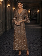 baratos Comprimento do tornozelo-Linha A Vestidos Longo Até o Tornozelo Vestido Coquetel Vestido Para Mãe dos Noivos Manga Longa Decote V Elegante Luxuoso Brilho &amp; Glitter Formal Convidado do casamento Semi formal Renda com Miçangas