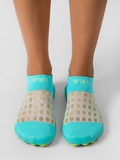 voordelige Vrouwen-Damesblauwe mesh waterschoenen met stippen – ademende, elastische gebreide, sneldrogende instapsneakers met een flexibele antislipzool voor strand, zwemmen, surfen en yoga. &amp; reis