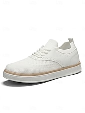 billige Menn-hvite herresneakers - lette, komfortable tursko med snøring - rene sko til ferieturer, spaserturer langs sjøen og smarte, avslappede antrekk