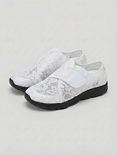 abordables Baskets femme-Chaussures de marche bleues à lacets et fermeture velcro pour femmes - baskets décontractées, légères, respirantes et confortables, idéales pour les pieds larges et gonflés, au quotidien et en voyage.