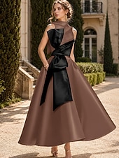 baratos Vestidos de Cocktail-Linha A Longuette Vestidos de cocktail Vestidos de festa Elegante Sedoso Sem Manga Gola Redonda Casamento Formal Bolsos Cetim com Laço(s) Miçangas