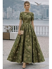 levne Koktejlové šaty-A-Linie Po kotníky Formální šaty Koktejl Šaty Elegantní Krátký rukáv Úzký výstřih Svatební Koktejlový večírek Žakár s Sklady