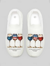  Tênis slip-on feminino com estampa de taça de vinho dos EUA – calçado leve e branco com estampa patriótica, ideal para o Dia da Independência, desfiles e festivais de verão. &roupas casuais de rua