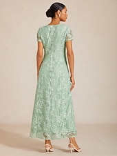  Mujer Vestido maxi Vestido de una línea Elegante Fiesta de Noche Acordonado Lentejuelas Ajuste regular Floral Manga Corta Cuello Barco Verde salvia