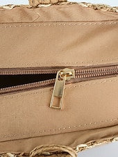 economico Borse da viaggio per vacanze-Borsa tote da donna in stile bohémien intrecciata, borsa a tracolla capiente color kaki beige da spiaggia con ciondolo a nappina, ideale per vacanze al mare, viaggi e abbigliamento casual quotidiano.