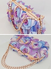 billige Aftenvesker-Elegant dameclutch med blomstermotiv, 3D-blomster og gullkjede, sofistikert håndveske til bryllup, cocktail og spesielle anledninger for damer.