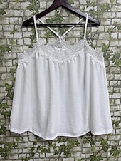 abordables Tops de Encaje-Camiseta sin mangas elegante para mujer con panel de encaje, textura patchwork, lisa, sin mangas, tirantes finos, estilo casual, verano, azul, negro, blanco, morado.
