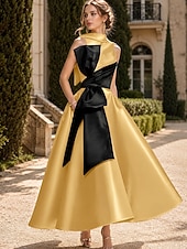 baratos Vestidos de Cocktail-Linha A Longuette Vestidos de cocktail Vestidos de festa Elegante Sedoso Sem Manga Gola Redonda Casamento Formal Bolsos Cetim com Laço(s) Miçangas