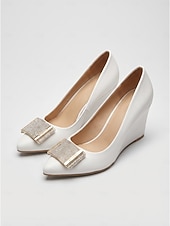 economico Pumps Classici-Décolleté con zeppa color nude da donna: eleganti scarpe con tacco da infilare, perfette per feste in giardino ed eventi all'aperto.