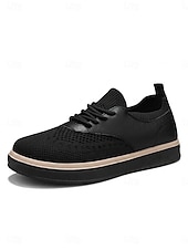 billige Menn-hvite herresneakers - lette, komfortable tursko med snøring - rene sko til ferieturer, spaserturer langs sjøen og smarte, avslappede antrekk