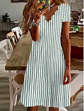 economico Abito a Strisce e Geometrico-Per donna Abito al ginocchio Vestito Casual Abito a righe Abito a trapezio Elegante Moda Moderno Quotidiano Vacanza Vestibilità regolare A righe Manica Corta Scollo a V Blu Giallo Rosso Verde Estate