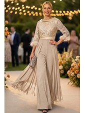economico Tute della mamma-Tuta Completo Pantalone Lunghezza al pavimento Abito da cerimonia per signora Mezza Manica Collo gioiello Elegante Vintage Ospite di nozze Chiesa Chiffon con Piuma Paillettes Applicazioni