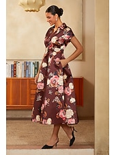 economico Rifinitura-Per donna Linea ad A Abito da Cocktail Abito da invitata a nozze Lunghezza Tè Scollo a V Bavero Manica Corta Spalla scesa Vita Alta Elegante Vintage Madre della sposa Semi-Formale con Raso Stampa