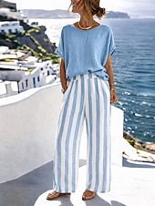  Conjunto feminino de duas peças: blusa lisa de gola redonda com mangas dolmã e calça palazzo de cintura alta e pernas largas com listras verticais. Ideal para o verão, férias e uso casual.