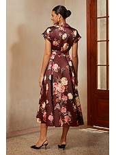 economico Rifinitura-Per donna Linea ad A Abito da Cocktail Abito da invitata a nozze Lunghezza Tè Scollo a V Bavero Manica Corta Spalla scesa Vita Alta Elegante Vintage Madre della sposa Semi-Formale con Raso Stampa