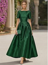 preiswerte Cocktailkleider-A-Linie Bodenlang Cocktailkleider Elegant Kurzarm U-Boot-Ausschnitt Gartenparty Hochzeit Satin mit Falten