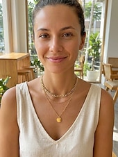 voordelige Dames ketting-Damesketting met ronde schijfhanger in goud-zilveren lagen, minimalistische meerlaagse ketting van legering, elegante ketting voor elke dag, geschikt voor vakantie, werk, feestjes en als cadeau.