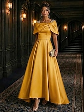 abordables A-Line Evening Dresses-A-Line Asymmetrical Evening Gown Elegant Glittering Mother Of The Bride Short Sleeve Square Neck Wedding Formal Satin Cowl Back with Pleats Crystals Beading