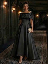 abordables A-Line Evening Dresses-A-Line Asymmetrical Evening Gown Elegant Glittering Mother Of The Bride Short Sleeve Square Neck Wedding Formal Satin Cowl Back with Pleats Crystals Beading