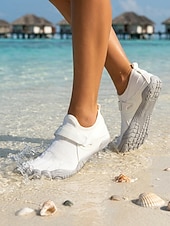 ieftine Femei-Pantofi de apă albi pentru femei, desculți, cu vârf lat, pantofi sport aqua cu uscare rapidă și talpă antiderapantă, pentru plimbări pe plajă, înot, caiac, călătorii și aventuri în aer liber