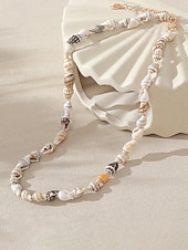 voordelige Dames ketting-Damesketting met meerdere lagen van natuurlijke schelpen, dubbele streng strandsieraden, handgemaakte ketting met schelpen en kralen, kustachtige boho-vakantieaccessoires voor zomerreizen en cruises.