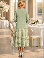 tanie Zestawy sukienek dla mamy-Two Piece A-Line Tea Length Wedding Guest Dress Mother of the Bride Dress Sleeveless 3/4 Length Sleeve Crew Neck Elegant Simple Minimalist Formal Semi Formal Chiffon Jacquard with Floral Print Ruched