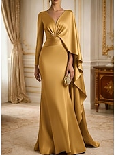 economico Abiti da sera a tubino-Tubino Colonna Strascico a Terra Abito da Sera Abito formale Elegante Stile Celebrità Setoso Senza Maniche Scollo a V Matrimonio Formale Mantelle Raso con Pieghe Arricciato Volant