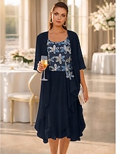 preiswerte Mamas Kleidersets-Zweiteilig A-Linie Kleid Knielang Kleid für Hochzeitsgäste Locker Brautmutterkleid Halbarm U-Boot-Ausschnitt Elegant Einfach Formell Hochzeitsgast Hochzeitsfeier Chiffon Mit Schal mit 3D-Blumen
