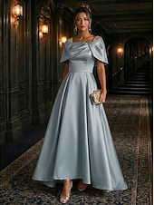 abordables A-Line Evening Dresses-A-Line Asymmetrical Evening Gown Elegant Glittering Mother Of The Bride Short Sleeve Square Neck Wedding Formal Satin Cowl Back with Pleats Crystals Beading