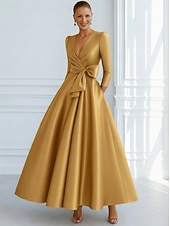 Linha A Longo Vestidos de noite Vestido de Baile Vestido formal Elegante Sedoso Manga 3/4 Decote V Casamento Formal Bolsos Cetim Elástico com Laço(s)