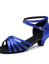 Zapatos de baile latino de satén azul para mujer: sandalias de salón de punta abierta, tacón bajo y correa en el tobillo para practicar y actuar.
