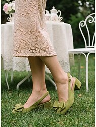 décolleté con tacco a blocco rosa cipria da donna, tacchi a spillo con fiocco, eleganti scarpe per la mamma della sposa per matrimoni in città