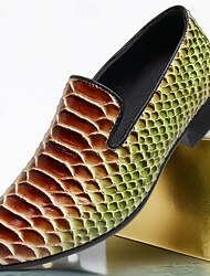 Groene en bruine leren loafers voor heren met slangenprint, instappers voor de nachtclub, feestjes en een gedurfde modestatement.
