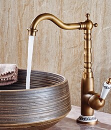 preiswerte -Bathroom Sink Faucet,Antique Brass Single Handle  One Hole Bath Taps, Retro Style Ceramic Handle Rotatable Faucet with Hot and Cold Switch