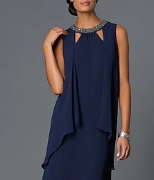 preiswerte -Säulen-Cocktailkleider Cut-Out Kleid Cocktailparty knielang ärmellos Schmuckkragen Herbst Hochzeitsgast Chiffon mit Perlenbestickung