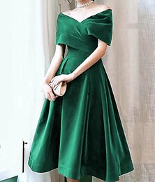cheap -A-Line Cocktail Black Dress 1950s Dress Fall Wedding Guest Dress Knee Length Short Sleeve Off Shoulder Velvet with Pleats Pure Color 2024